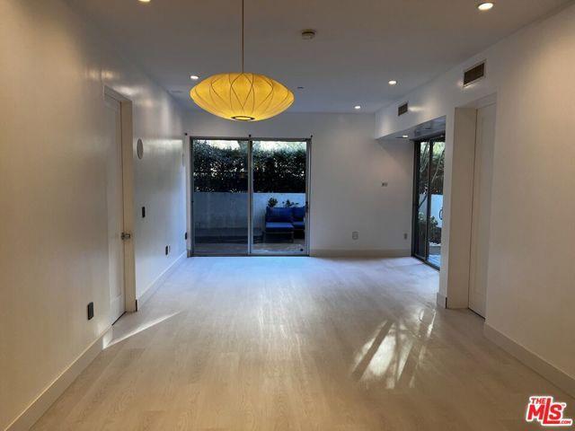 Foto principal - 855 Croft Ave