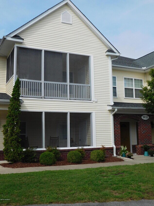 1935 Tara Ct Unit 201, Greenville, NC 27858 Condo for Rent in