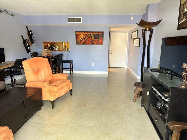 Foto del edificio - 8045 SW 107th Ave