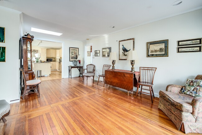 Foto del edificio - 58 Sill Ln