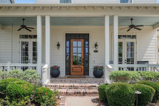 Foto del edificio - 2215 Blue Duck Ln
