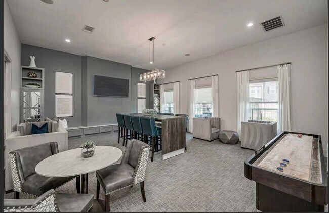 Foto del edificio - 529 Barker-Clodine Rd