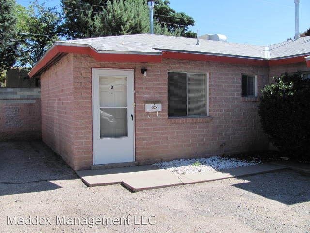 Building Photo - 1024 Madeira Dr SE