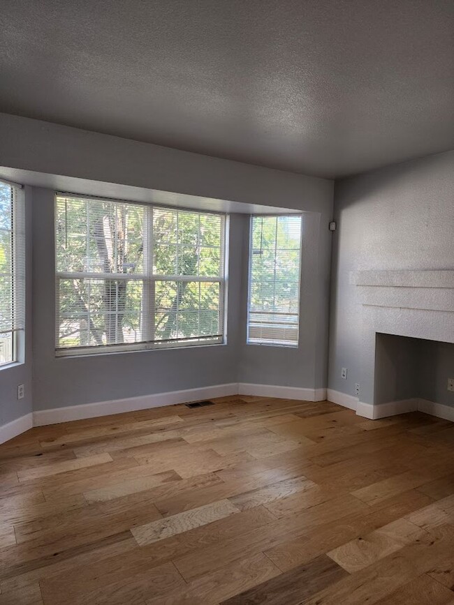Building Photo - Long Realty & Property Management - South ...