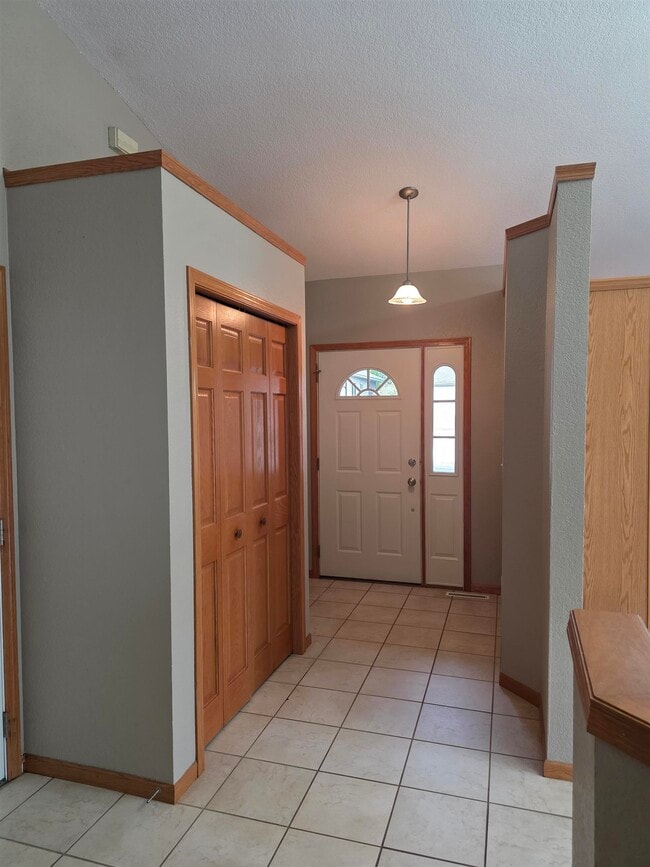 Building Photo - 3177 Bookham Dr