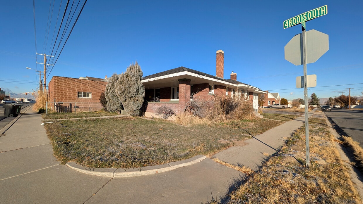 Building Photo - 4800 Holdings LLC