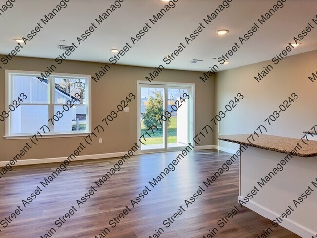 Building Photo - 74 Diller Ave