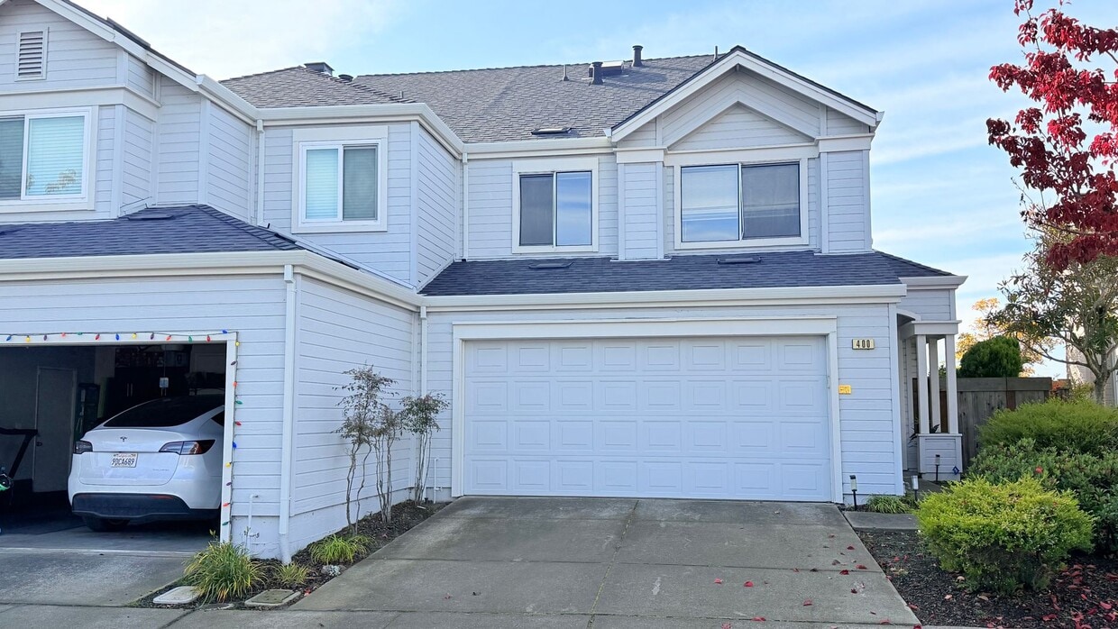 Photo - 400 McDonnel Road - 30% Rental Fee