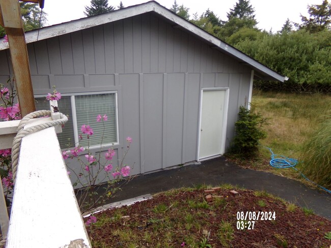 Foto del edificio - 3bd 2ba Located in Ocean Shores