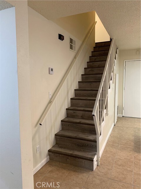 Building Photo - 16590 Terrace Ln