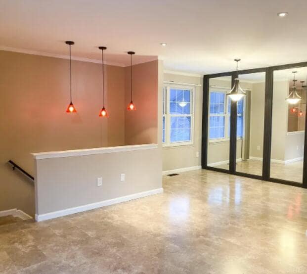 Building Photo - 15877 Cambridge Dr
