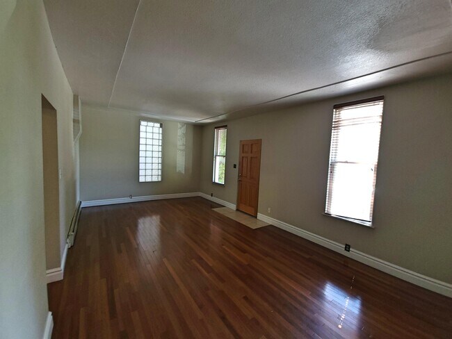 Foto del edificio - 623 E 11th Ave