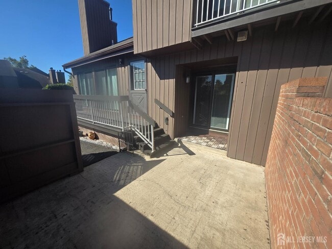 Foto del edificio - 3612 Bloomingdale Dr