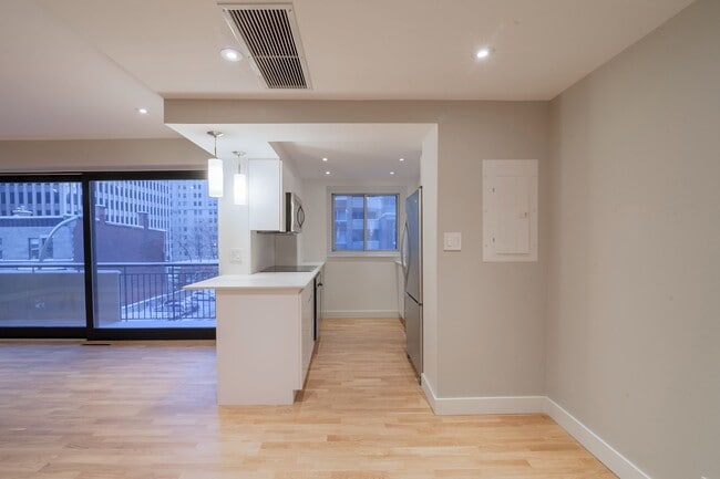 Building Photo - Drummond Plaza