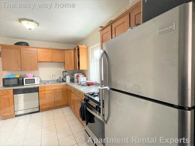 Photo - 227 Boston Ave Apartment