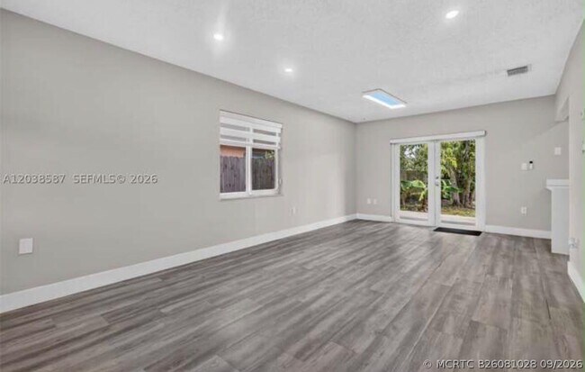 Foto del edificio - 4131 SW 23rd St