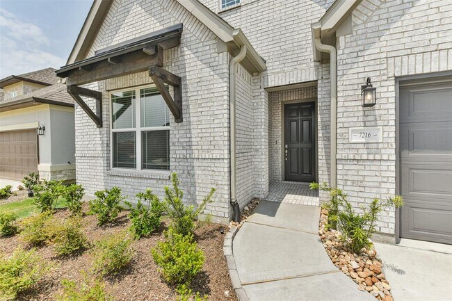 Foto del edificio - 7216 Stillmeadow Grv Dr