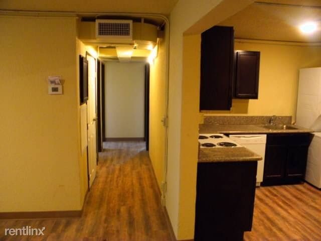 Building Photo - 3 br, 1 bath Apartment - 3715 Ross Parkway