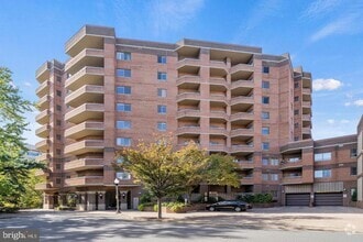 Building Photo - 1050 N Stuart St