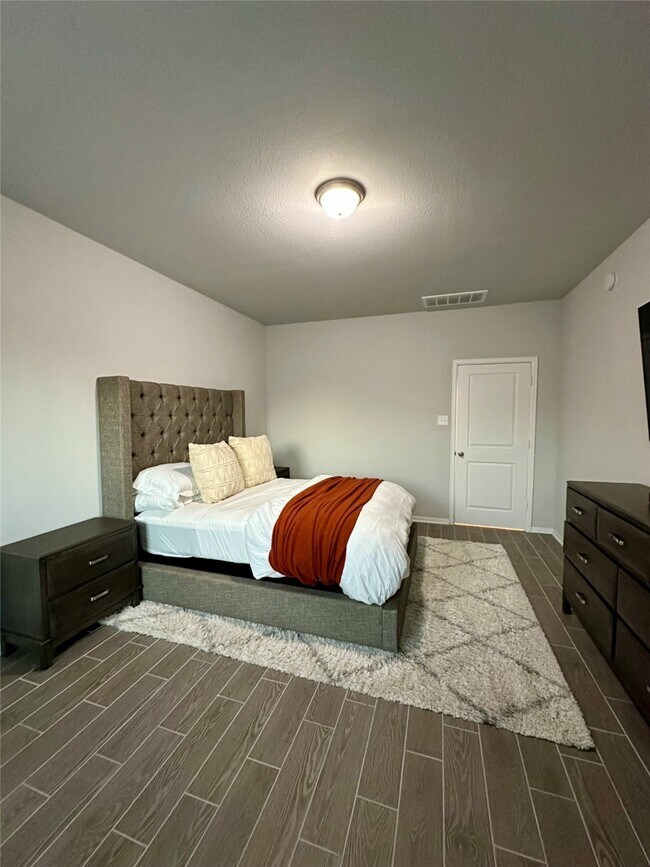Foto del edificio - 15307 Davan Springs Dr