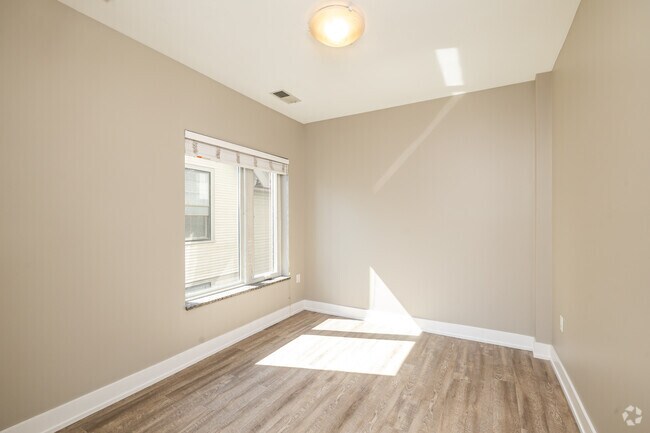 1BR/1BA - Bedroom - Flats 1809