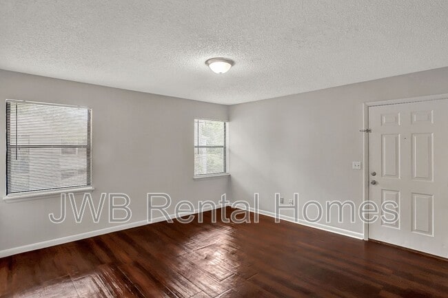 Building Photo - 10825 Key Haven Blvd