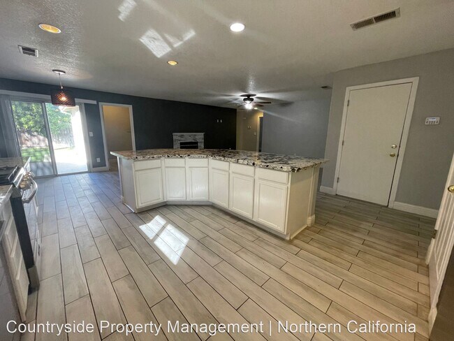 Building Photo - 4 br, 2 bath House - 3309 Cardinal Flower ...