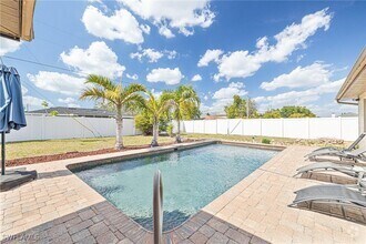 Building Photo - 1628 Country Club Blvd