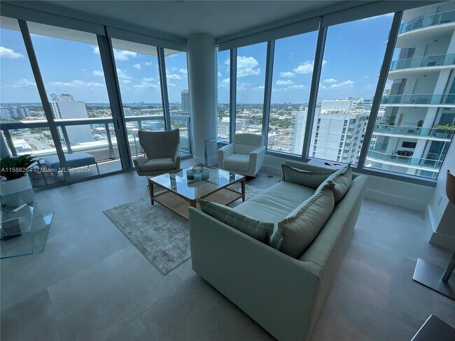 Building Photo - 6899 Collins Ave