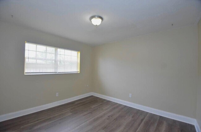 Foto del edificio - 1553 NW 158th Ave