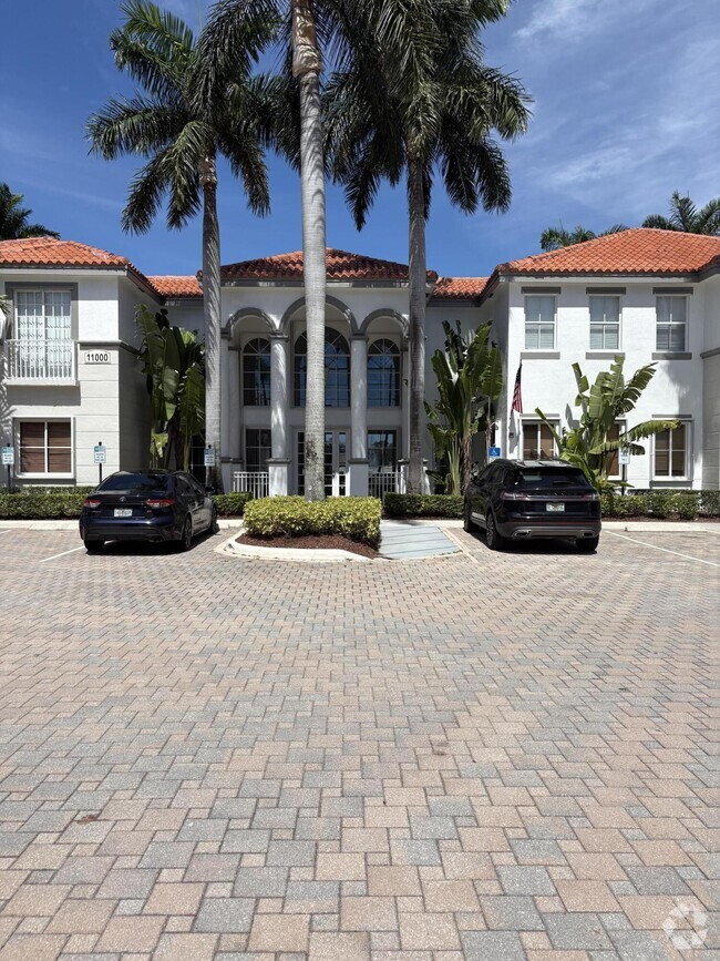 Building Photo - 11011 Legacy Ln
