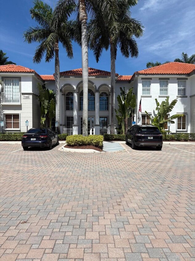 Primary Photo - 11011 Legacy Ln