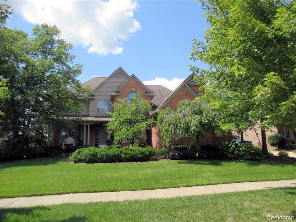 Foto principal - 18547 Clairmont Cir W