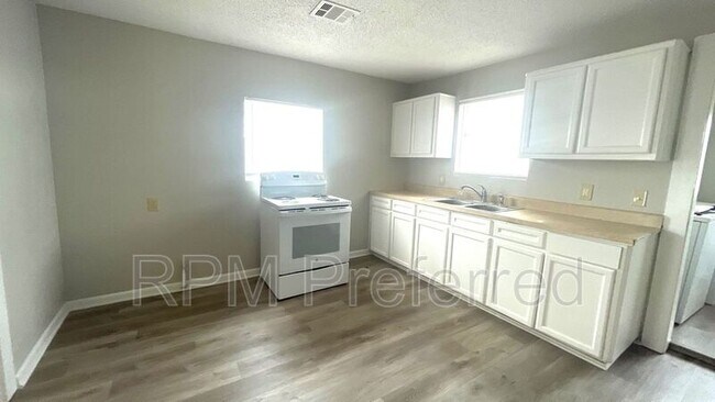 Foto del edificio - 918 3rd Ave S