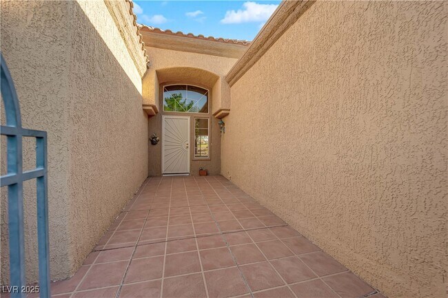 Building Photo - 9013 Litchfield Ave
