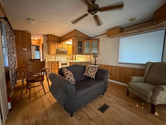 Building Photo - 12614 Orange Lk Dr
