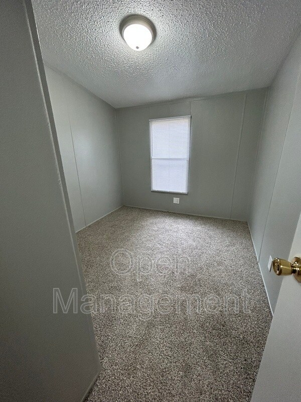 Foto del edificio - 285 Mantle Ave