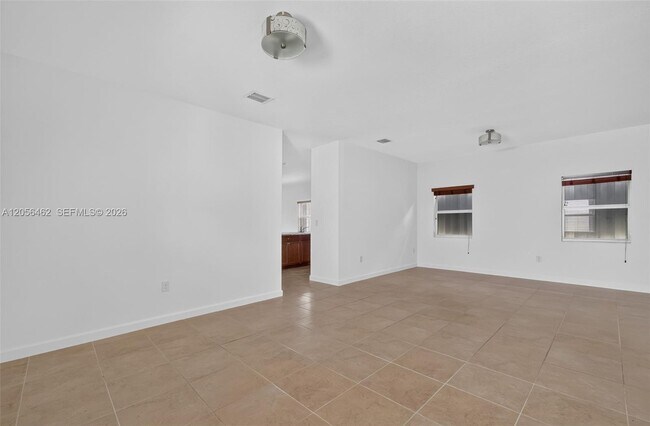 Foto del edificio - 236 SE 32nd Ave