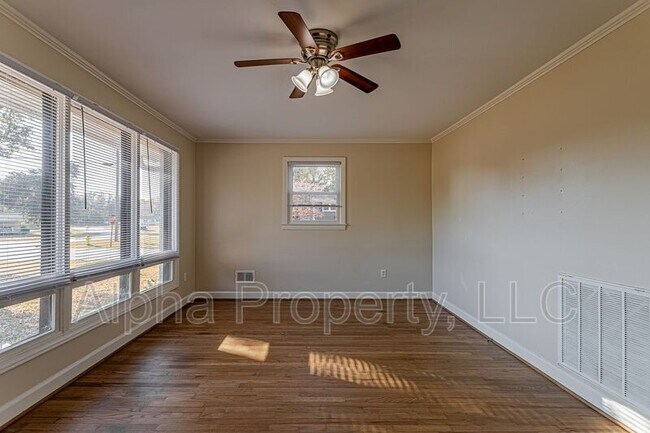 Foto del edificio - 101 Gary Ave