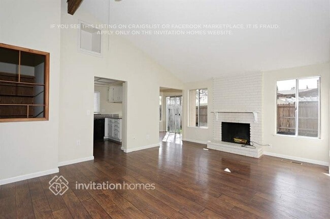 Building Photo - 568 Silverado Cir