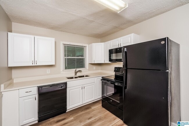 Foto del edificio - 2401 4th St NW