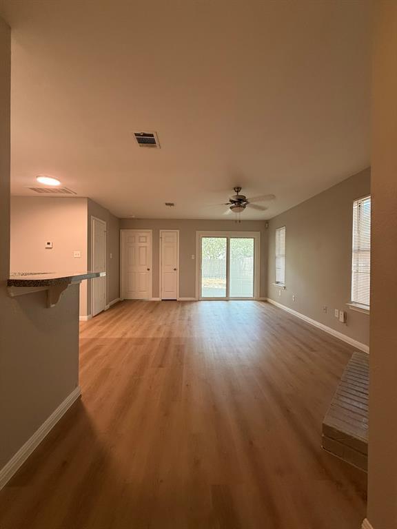 Building Photo - 2906 Kestrel Dr