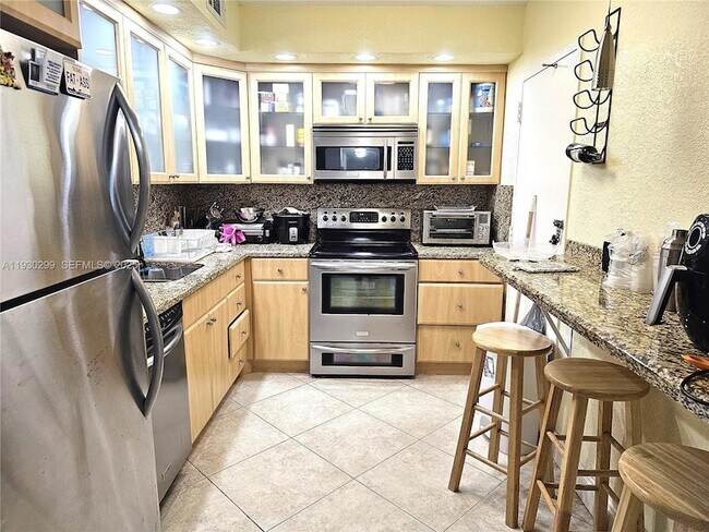 Foto del edificio - 1980 S Ocean Dr