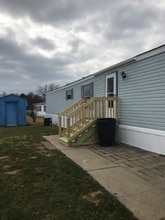 Building Photo - 334 Decoy Ln