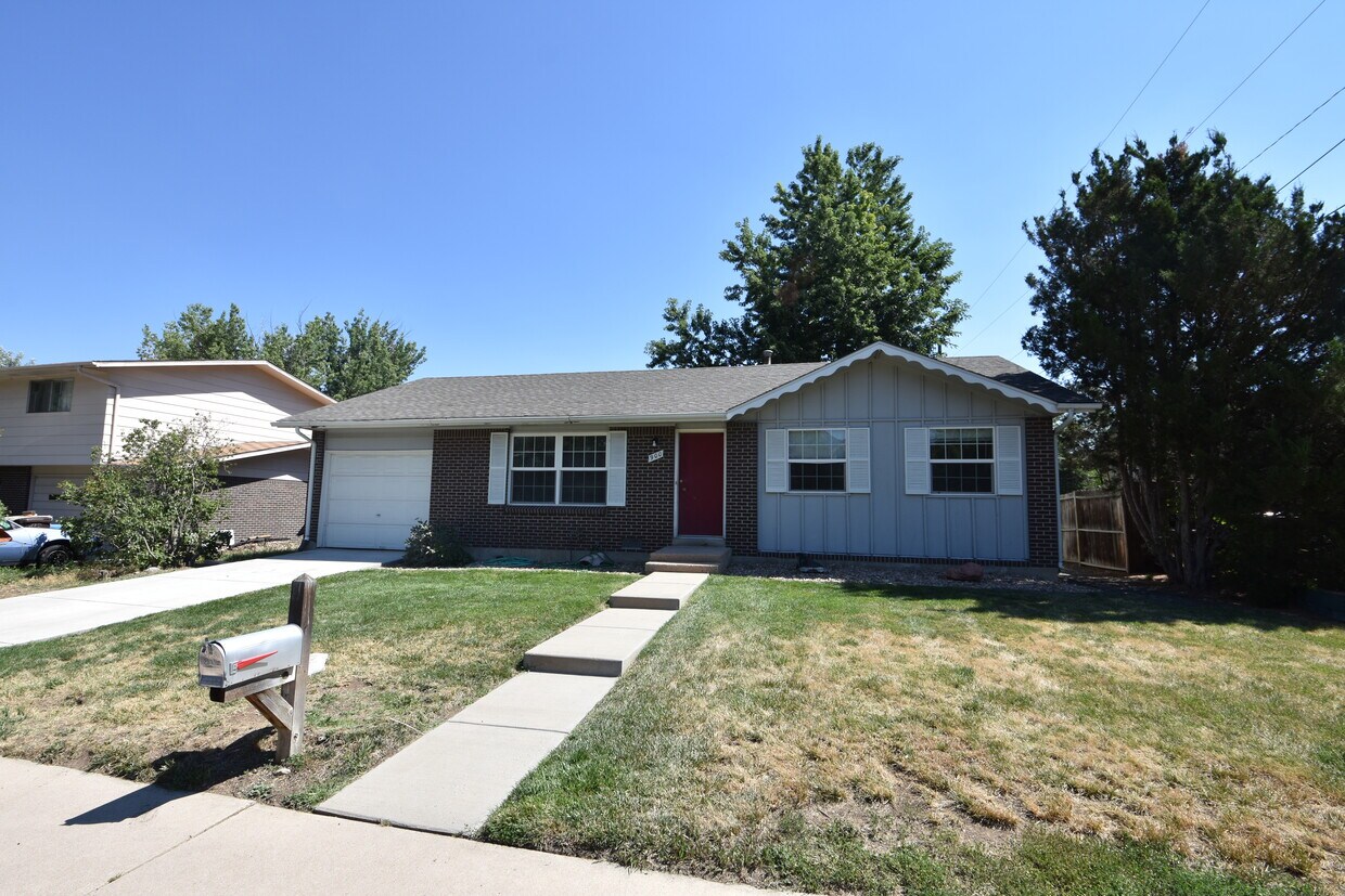 900 Morgan - 900 Morgan Dr