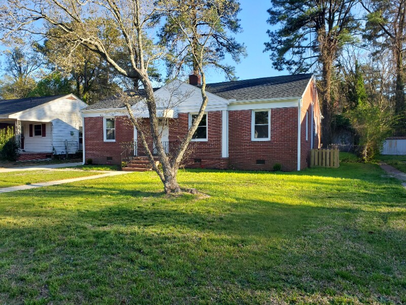 Primary Photo - 1409 Hill St