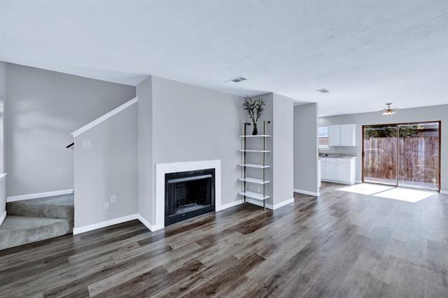 Foto principal - 610 Ridgeline Dr