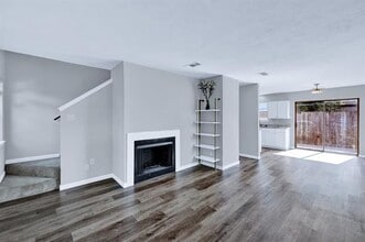Building Photo - 610 Ridgeline Dr