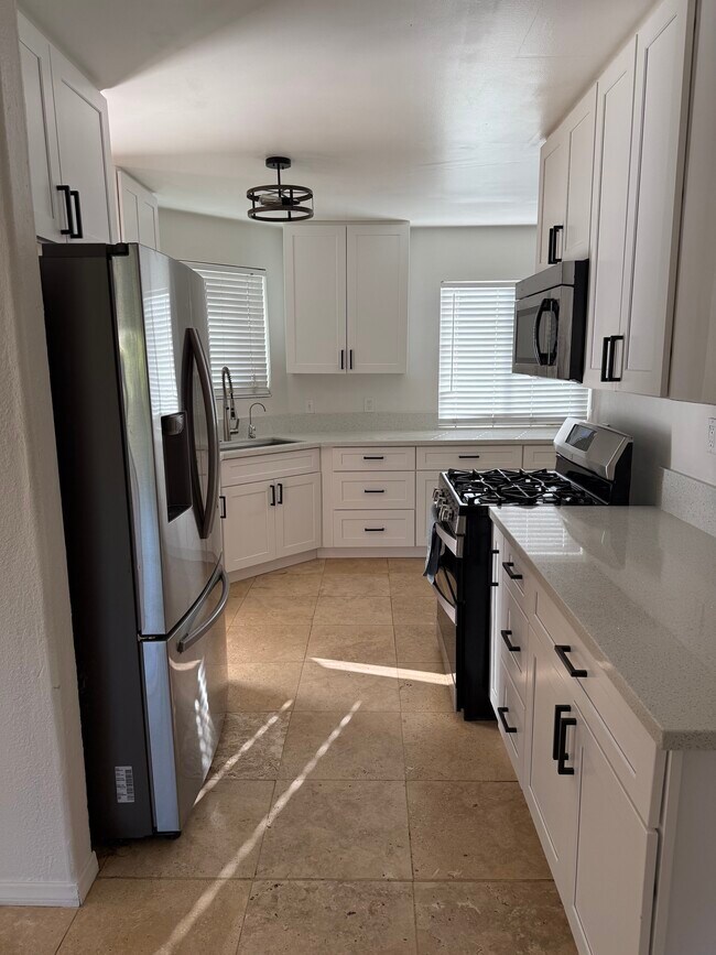 Foto del edificio - 13425 Standish Dr