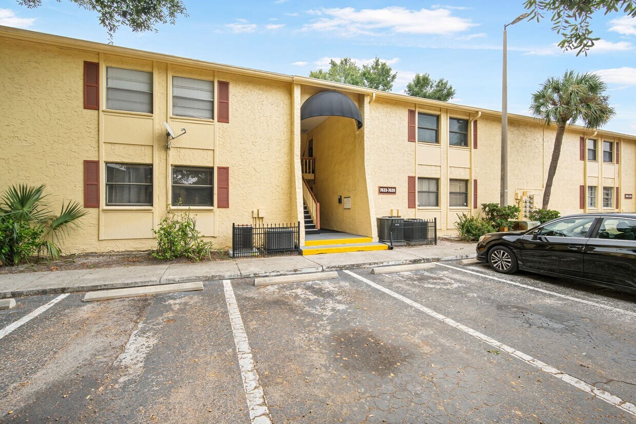 Affordable 3/2 in the Heart of Town And Co... - Affordable 3/2 in the Heart of Town And Co...